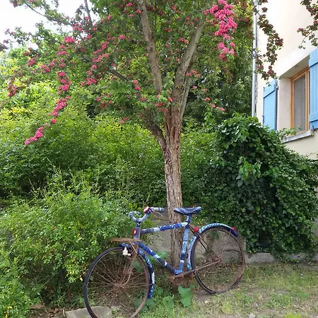 Le Vieux Velo Nocleg ze śniadaniem